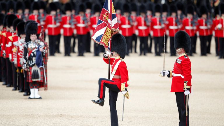 skynews-prince-william-trooping-the-colour_5787016.jpg