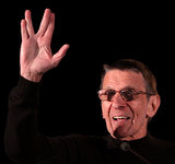 636px-Leonard_Nimoy_by_Gage_Skidmore_2.jpg