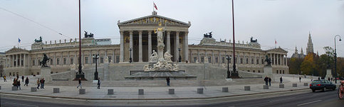640px-Wien_parlament.JPG