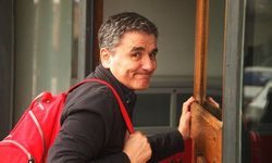 Tsakalotos-antikatastatis.jpg